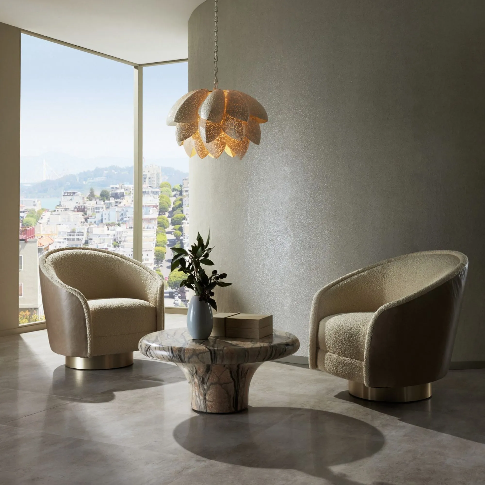 Aljona Swivel Chair
