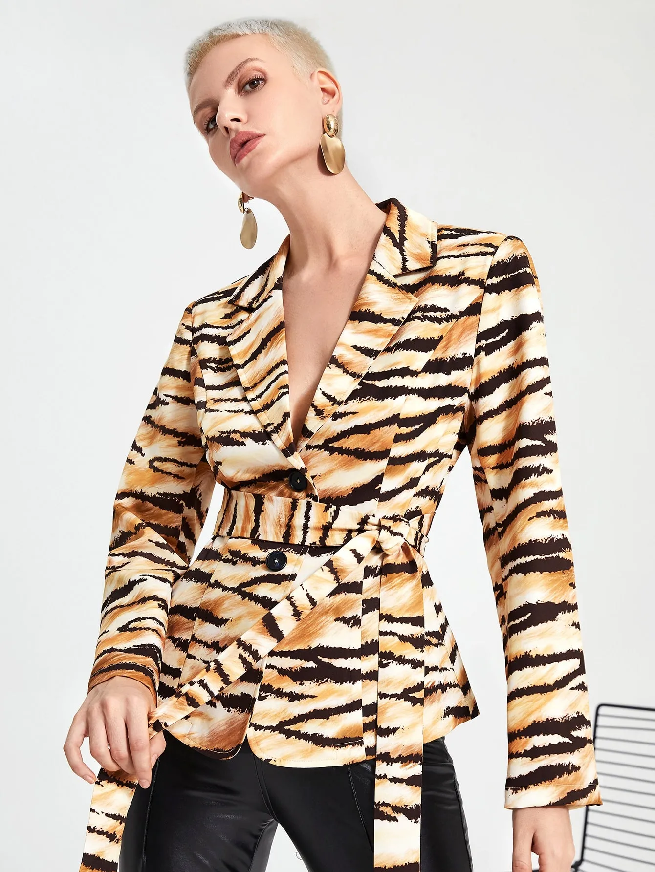 Elegant All Over Print Button Front Long Sleeve Lapel Regular Women Coat