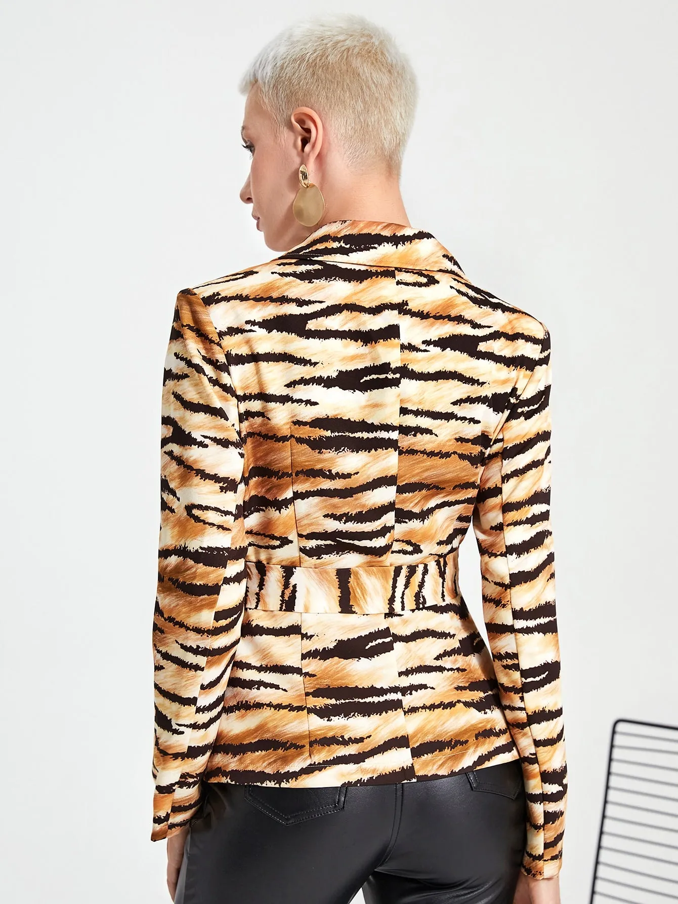 Elegant All Over Print Button Front Long Sleeve Lapel Regular Women Coat