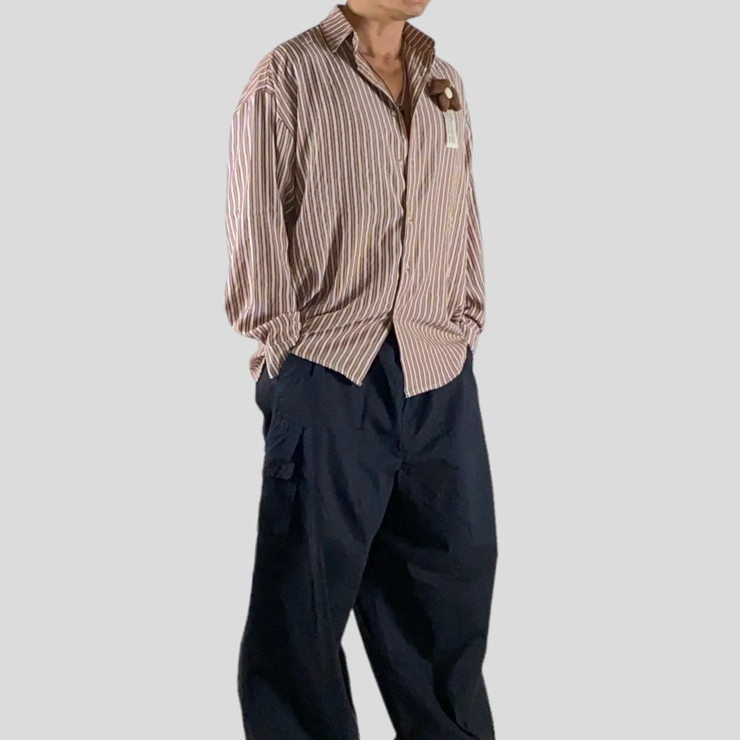 Light weight seersucker stripe soft shirt with pin