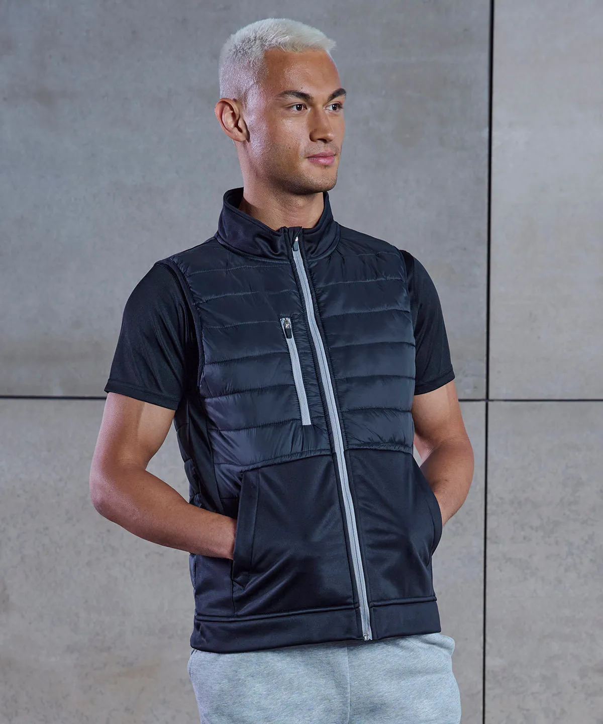 Unisex padded sports gilet | Black